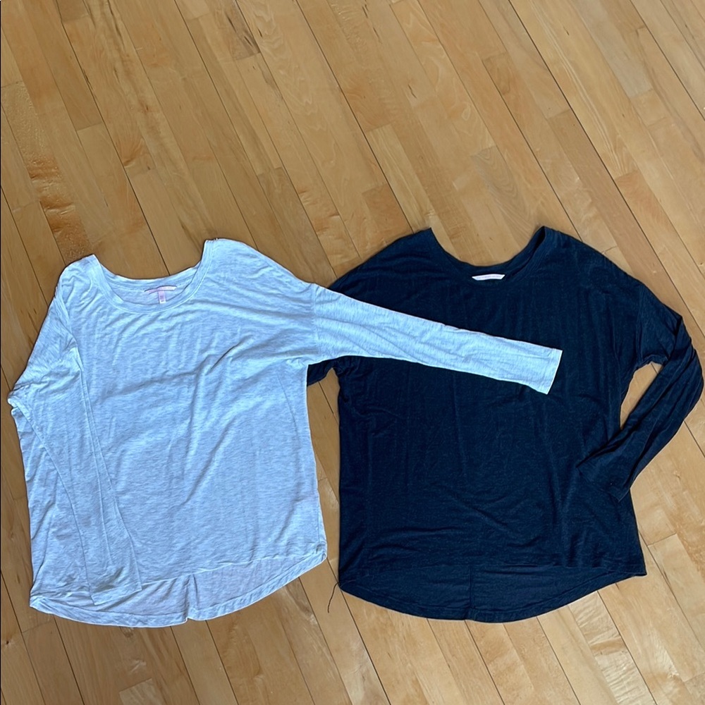 Super Soft Victoria’s Secret bundle: Long Sleeve Tops in light Gray + dark Black